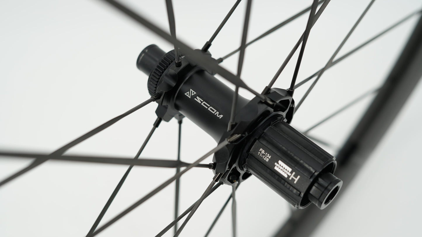Pari SCOM RACE Tubeless Ready pyörää (Center Lock)
