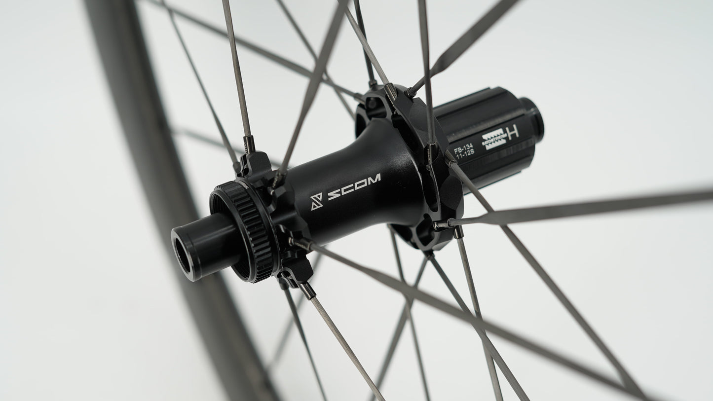 Pari SCOM RACE Tubeless Ready pyörää (Center Lock)