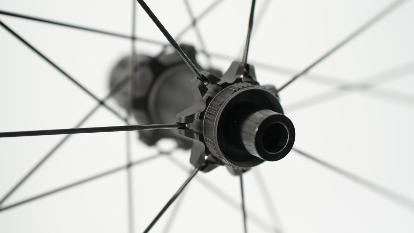 Pari SCOM EVO Tubeless Ready pyörää (Center Lock)