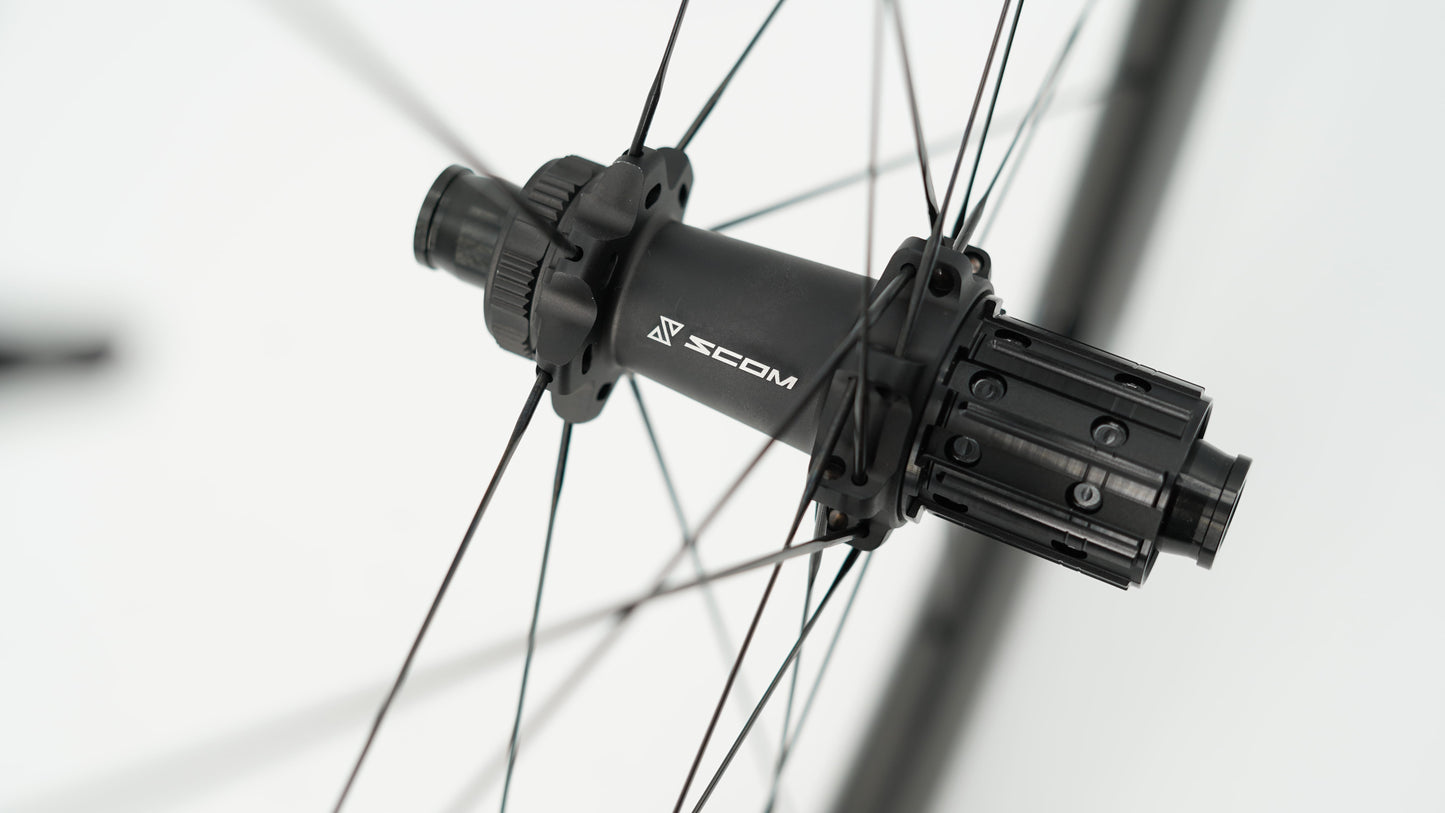 Pari SCOM EVO Tubeless Ready pyörää (Center Lock)