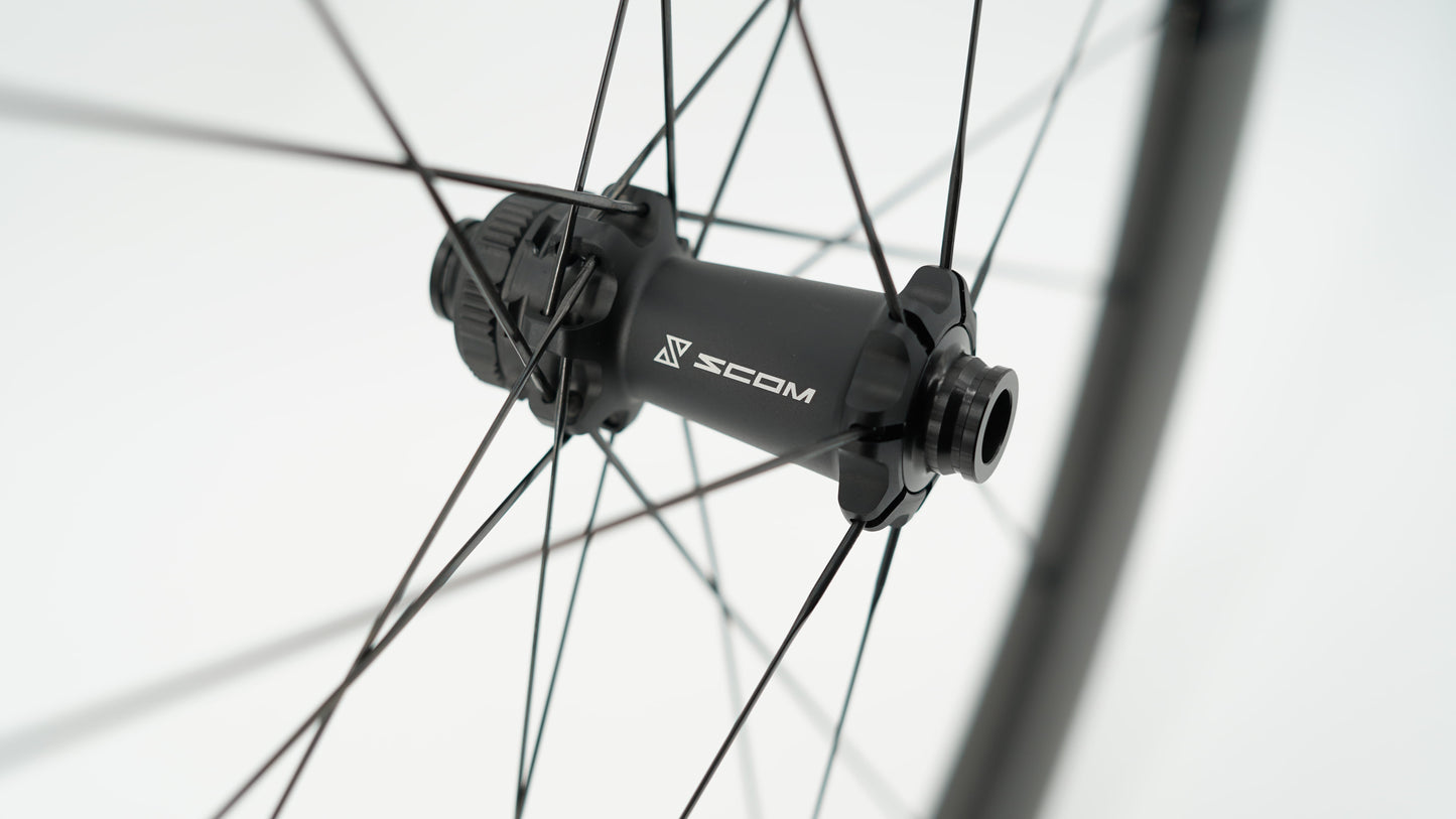 Pari SCOM EVO Tubeless Ready pyörää (Center Lock)