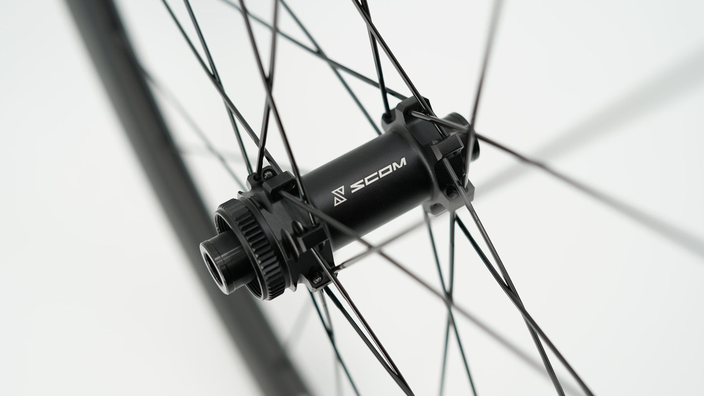 Pari SCOM CORSA 60 Tubeless Ready -vanteita (keskuslukko)