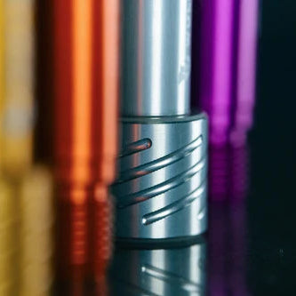 WOLF TOOTH etupyörän akseli FOX-haarukoille (36,38,40) 15x110 mm Boost etu Hopea