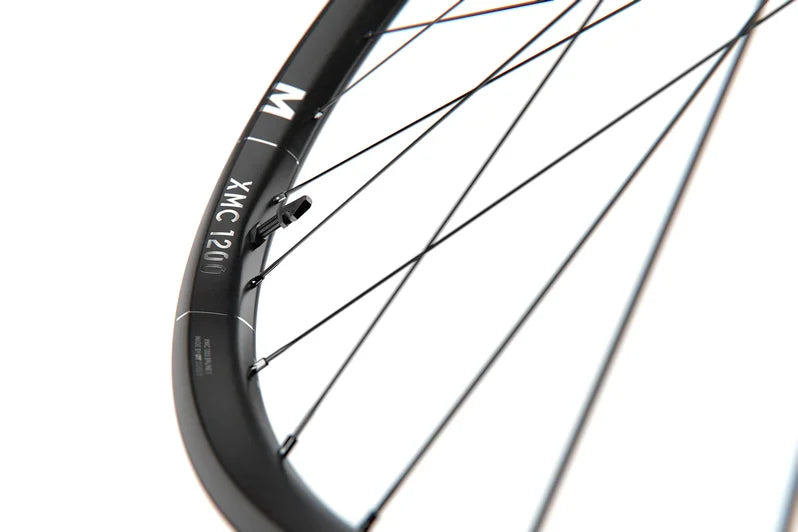 DT SWISS XMC 1200 SPLINE 30 mm 29" -pyöräpari, DED 90 -lukitusmekanismi, 15x110/12x148 mm Boost