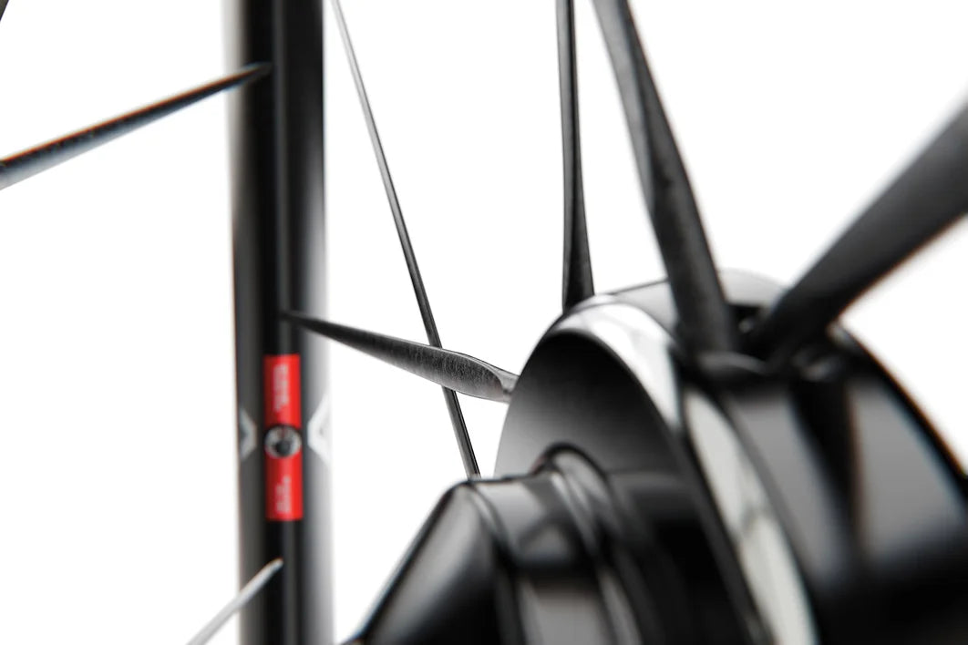 DT SWISS ARC 1100 DICUT 38 DISC -takapyörä, Tubeless Ready (Center Lock)