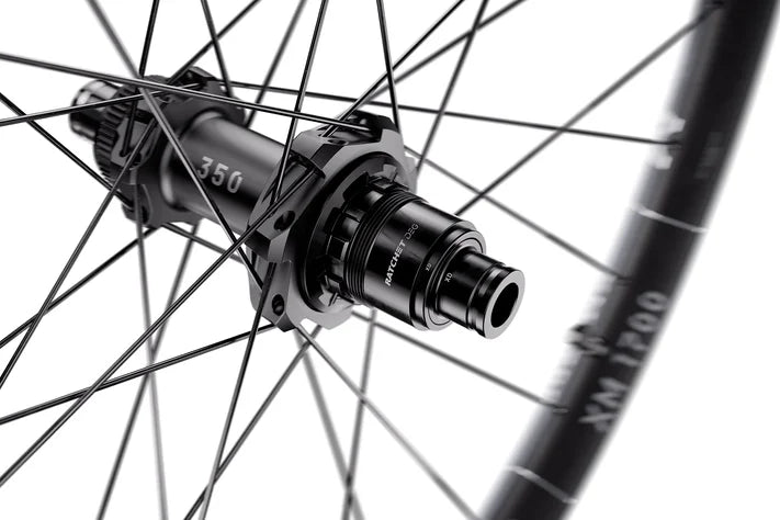 DT SWISS XM 1700 SPLINE 30 mm 27.5" 12x148 mm Boost 2026 takapyörä DT SWISS XM 1700 SPLINE 30 mm 27.5" 12x148 mm Boost 2026 takapyörä