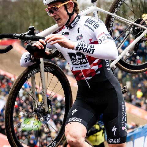 CHALLENGE DUNE TEAM EDITION 700x33 Valkoinen letku