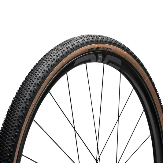 ENVE HEX 700x44 Tubeless Ready Beige -rengas ENVE HEX 700x44 Tubeless Ready Beige -rengas