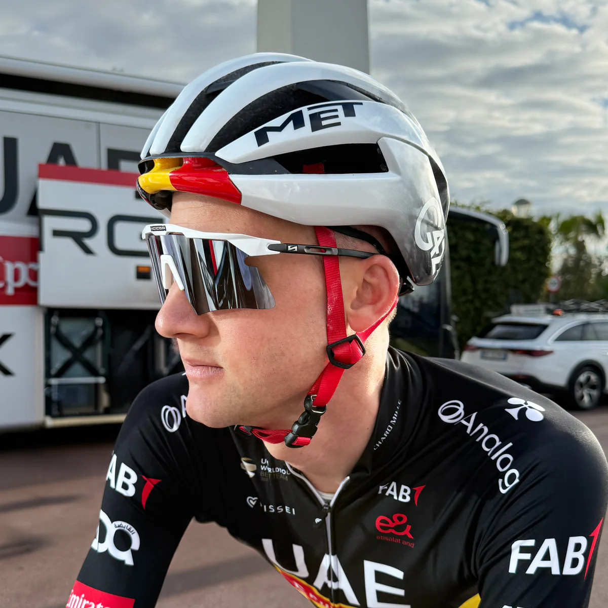 SCICON AEROSHADE 2.0 TITANIUM Valkoinen metalli Multimirror hopea + vaaleanpunaiset lasit