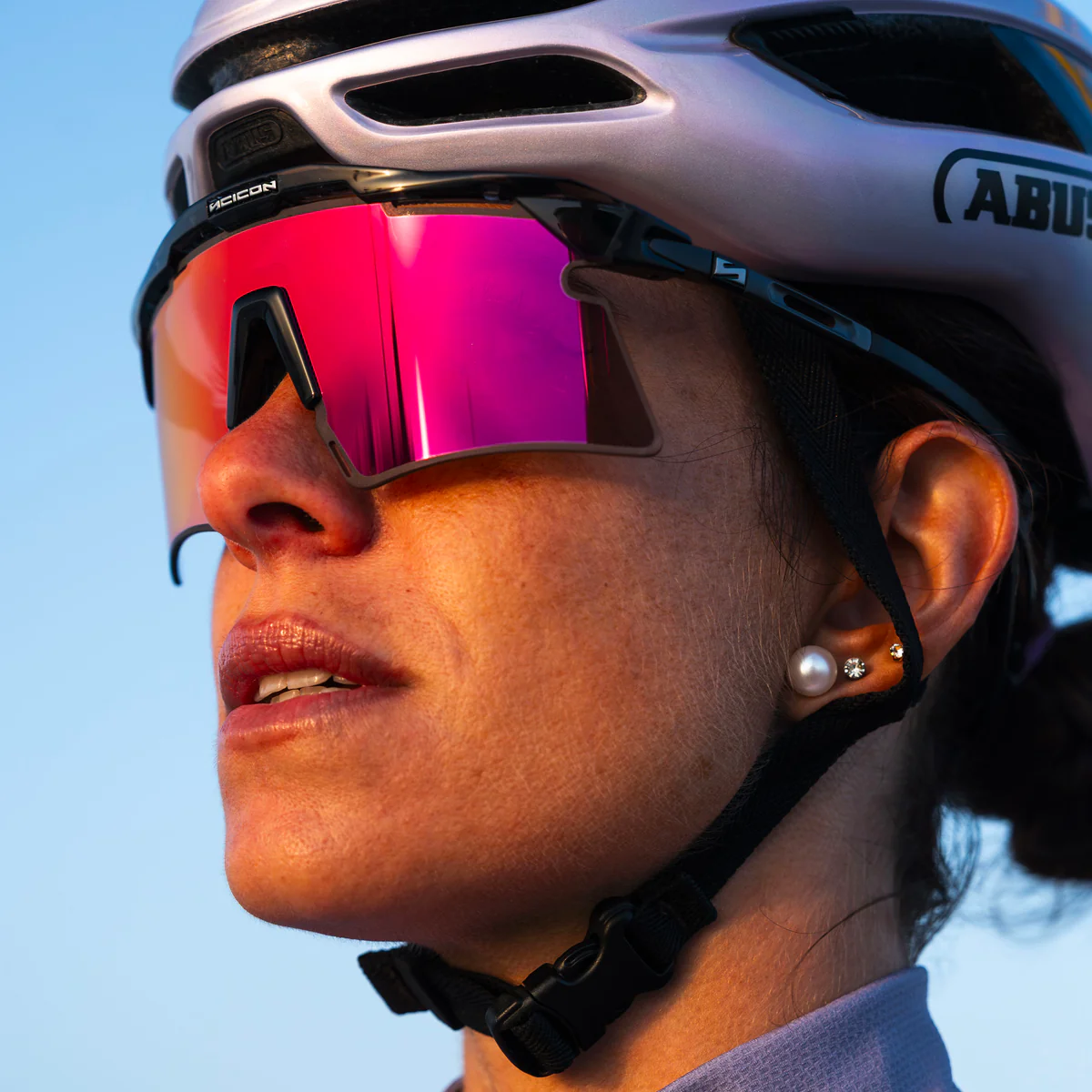 Aurinkolasit SCICON AEROSHADE 2.0 TITANIUM Musta Crystal Gloss Multimirror Aurinkolasit + vaaleanpunainen linssi