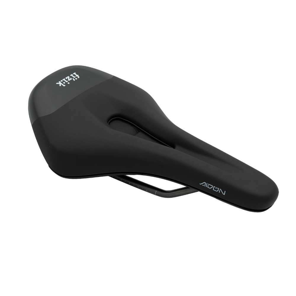 FIZIK TERRA AIDON X3 145mm musta satula (kopio)