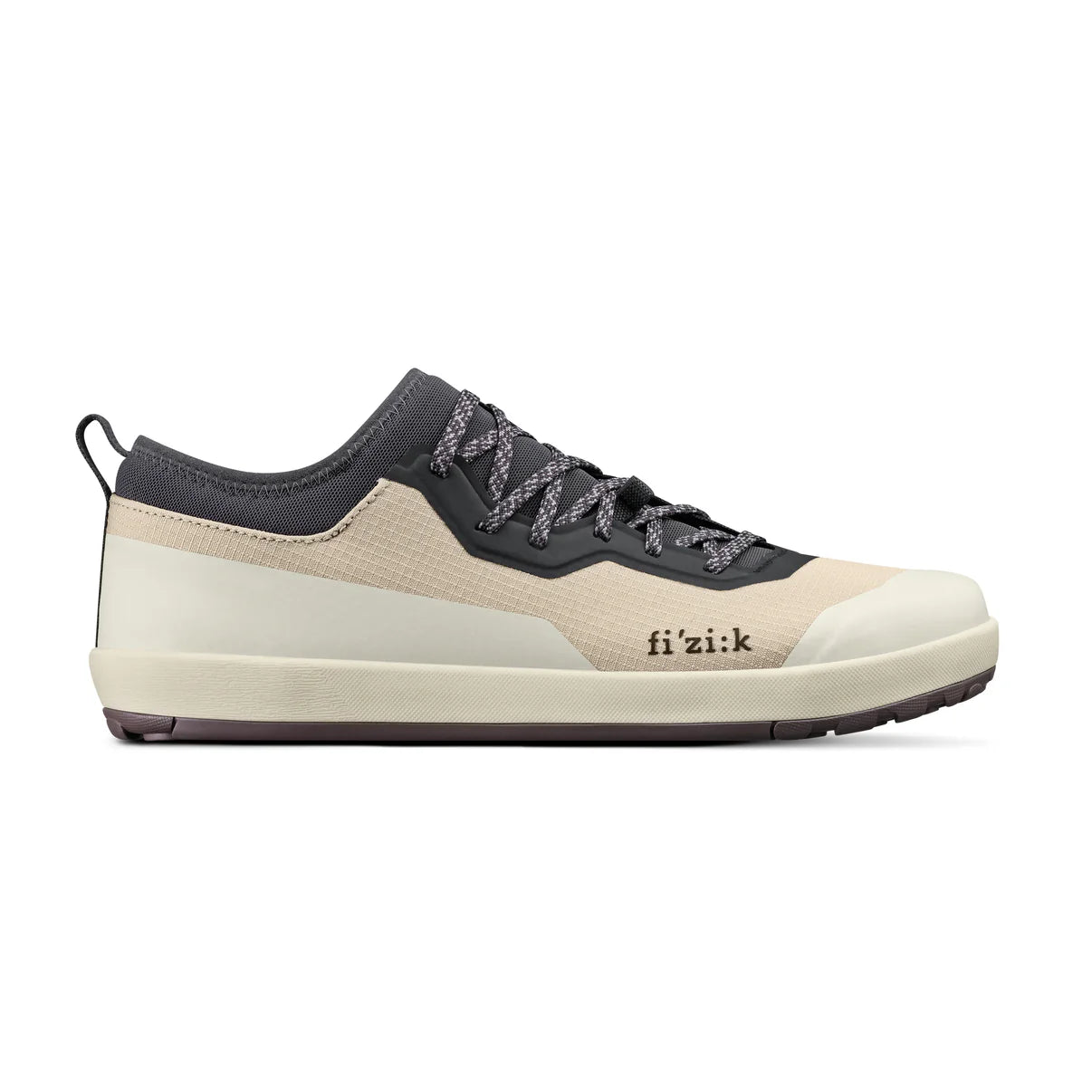 FIZIK VERSOR 2 FLAT -maastopyöräilykengät, valkoinen/harmaa