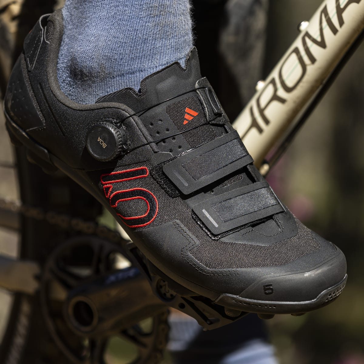 ADIDAS FIVE TEN KESTREL BOA MTB-kengät Musta/Punainen 2025