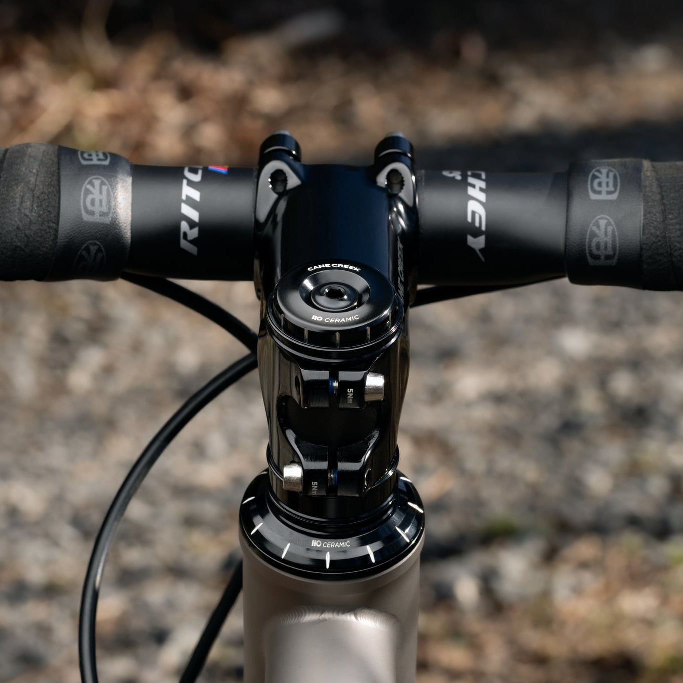 CANE CREEK 110 Keraaminen kapeneva jakopää, 1 1/8"-1.5", IS41/28.6/H9 | IS52/40, musta/ hopea