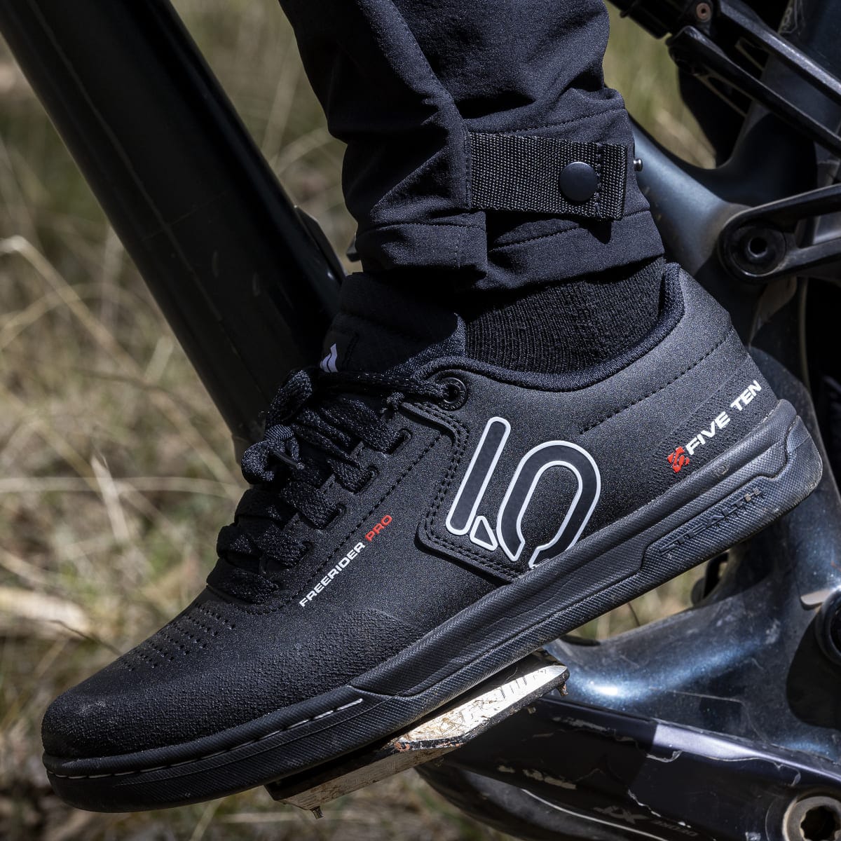 ADIDAS FIVE TEN FREERIDER PRO MTB-kengät Musta/Valkoinen 2025