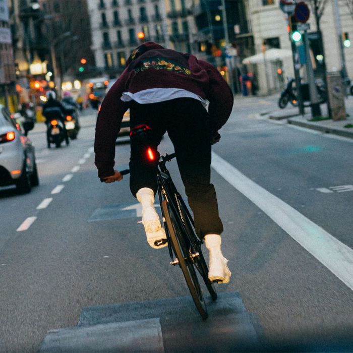 KNOG PLUS REAR -takavalo, 20 lumenia, musta