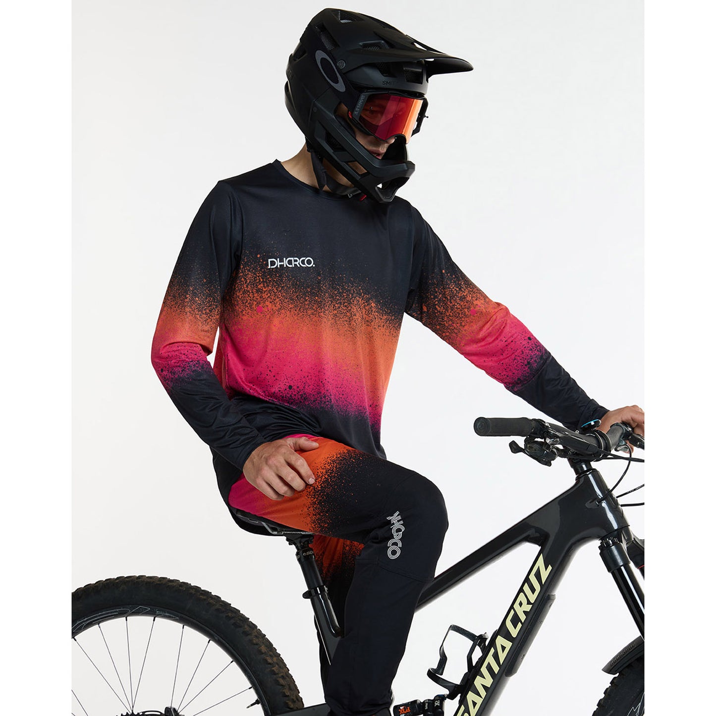 DHARCO GRAVITY BLACK SNAKE housut Musta/oranssi