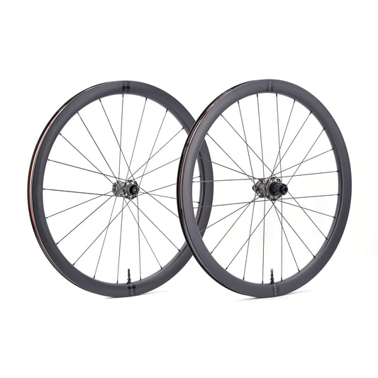Pari SCOM AERO Tubeless Ready pyörää (Center Lock)