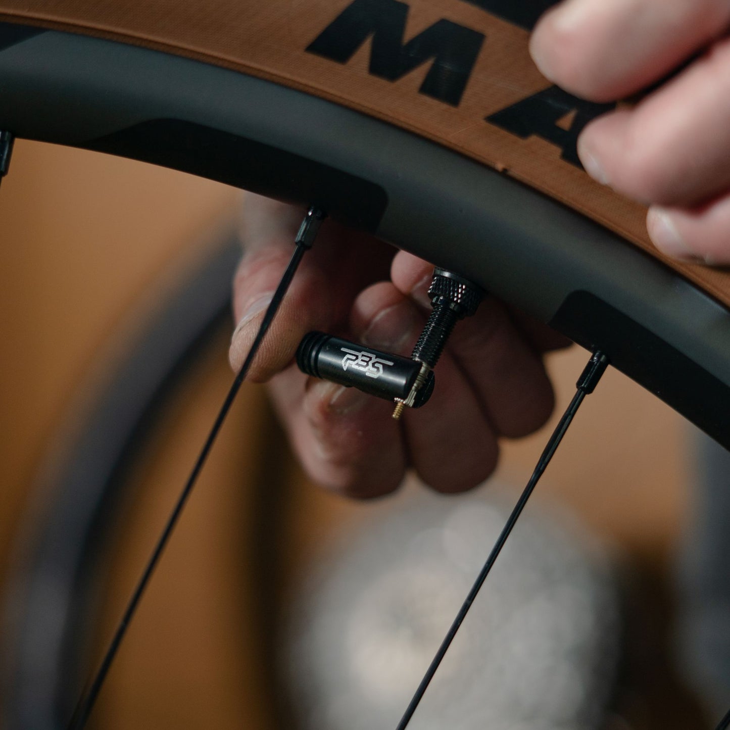 Venttiiliväylän irrotuslaite PBS TOOLS -työkalut