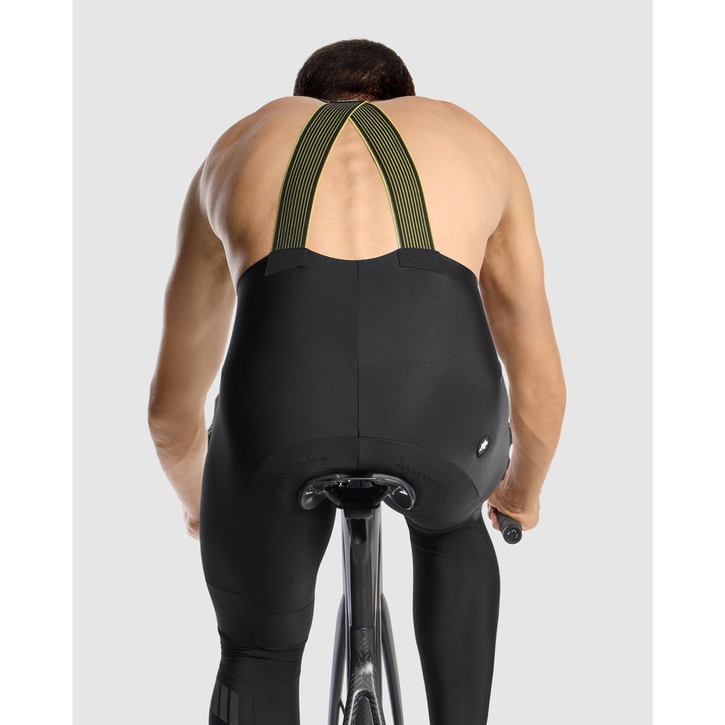ASSOS RS S11 Black Series - mustat sarjan rintalappuhousut