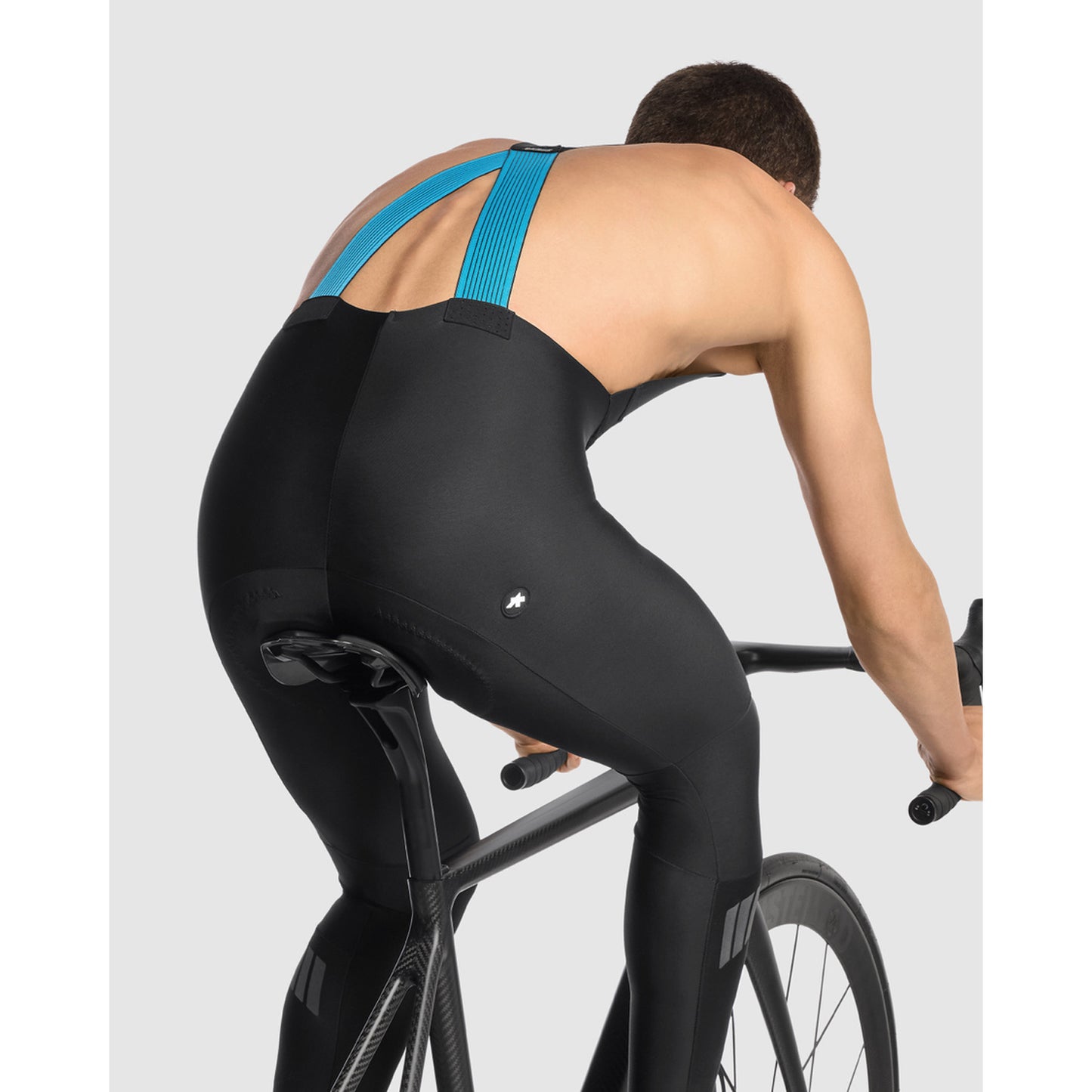 ASSOS EQUIPE R S11 Musta sarja Bib Tight -sarja