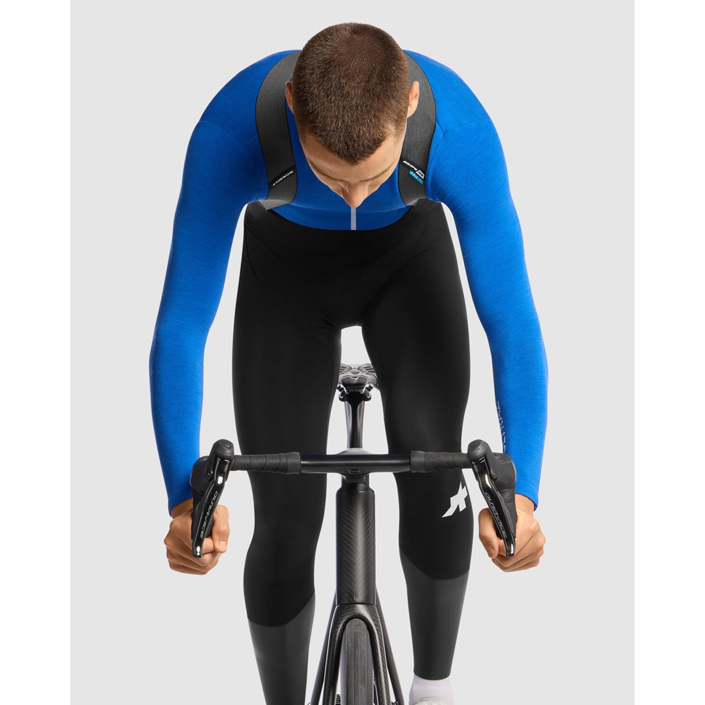 ASSOS RS UZ S11 Mustat sarjan rintaliivihousut