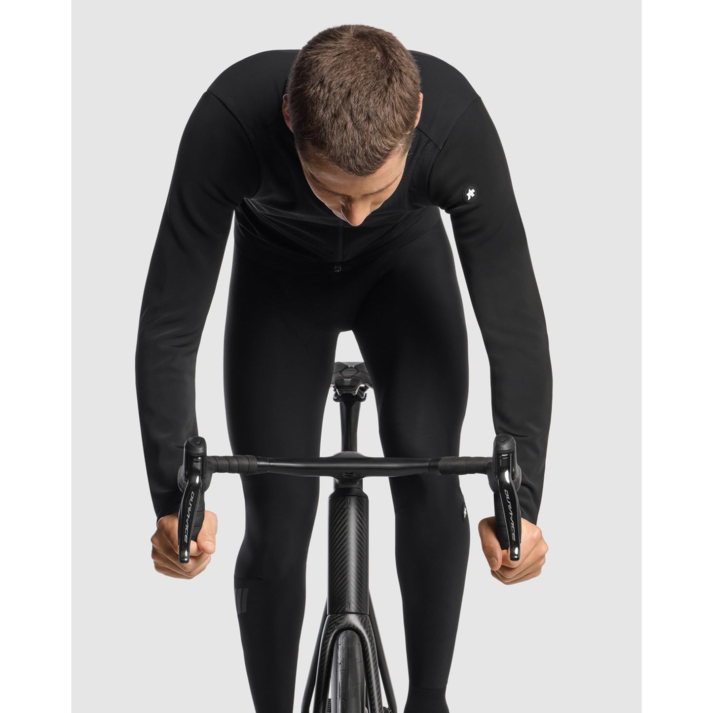 ASSOS EQUIPE R S11 Musta sarjan takki
