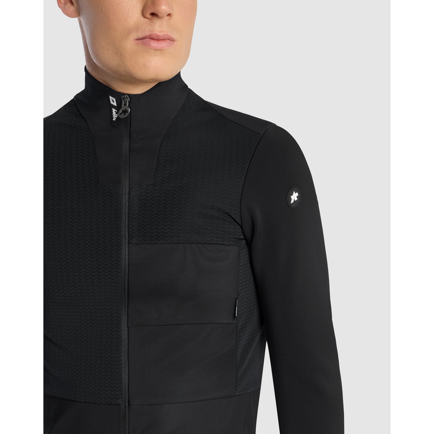 ASSOS EQUIPE R S11 Musta sarjan takki