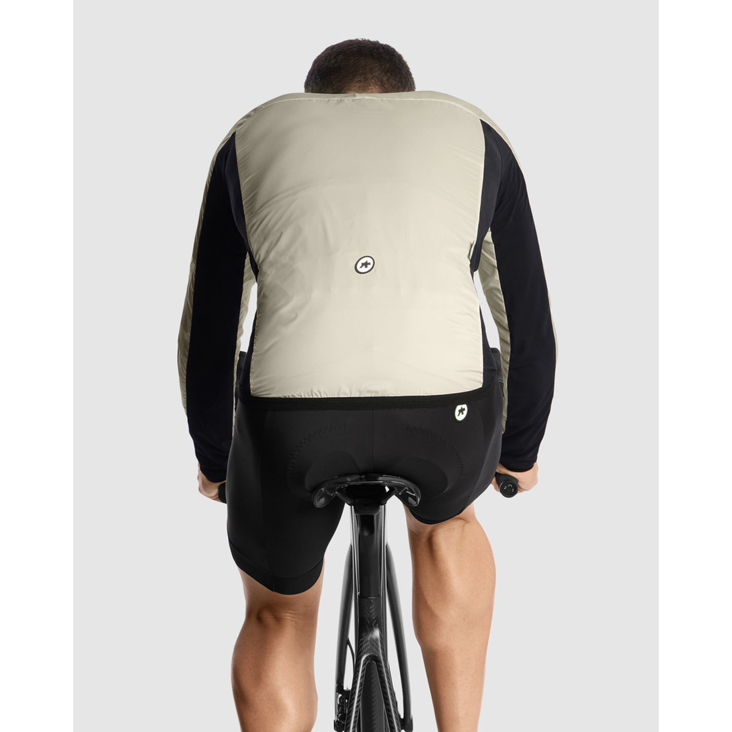 ASSOS MILLE GT Wind C2 Sand takki