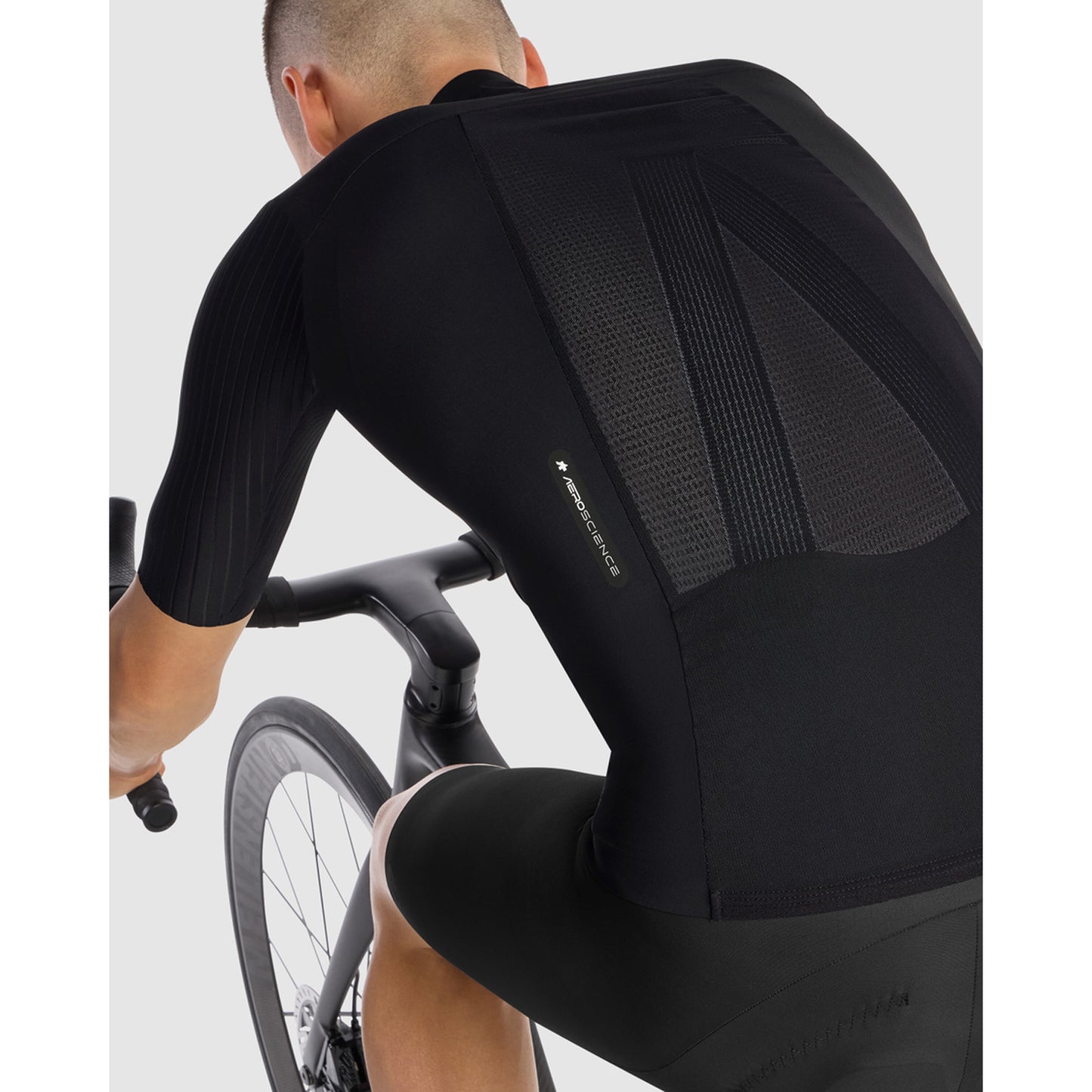 ASSOS EQUIPE RS S11 Musta sarjan takki