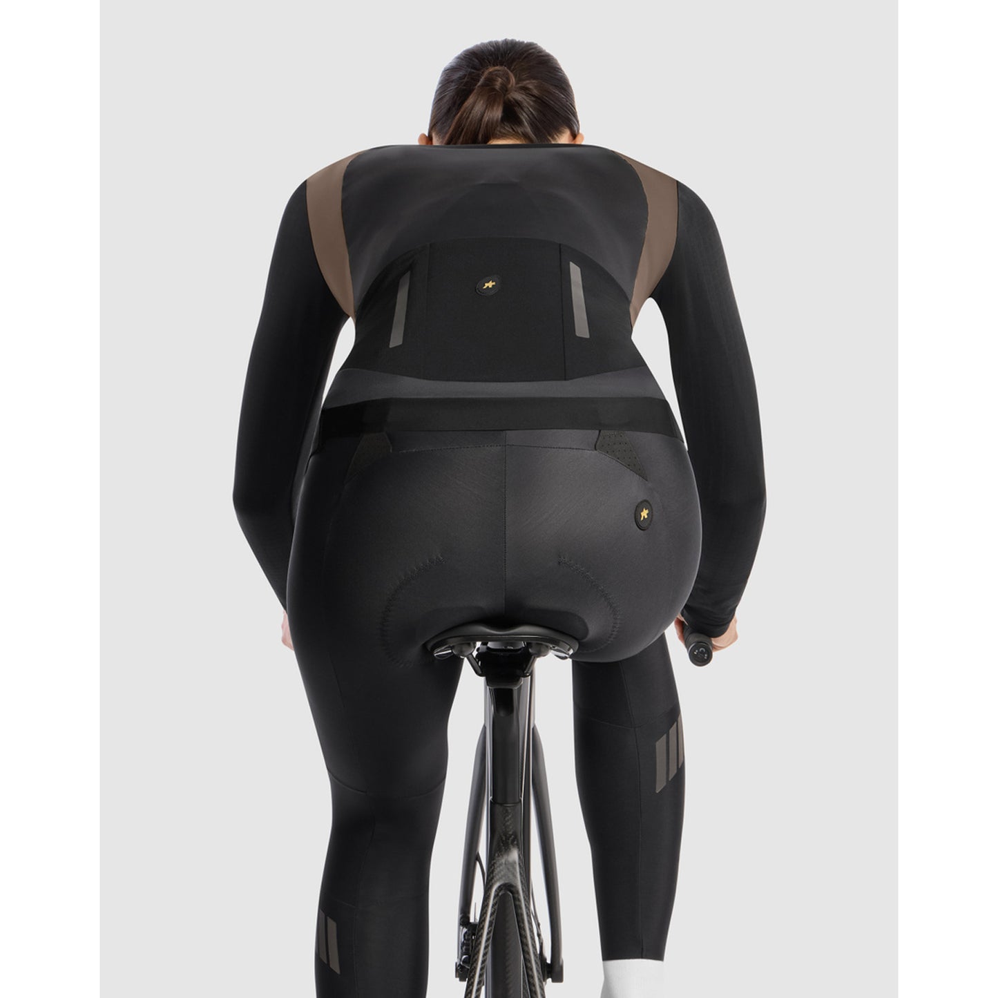 ASSOS UMA GTV S11 Naisten Terra Sand takki