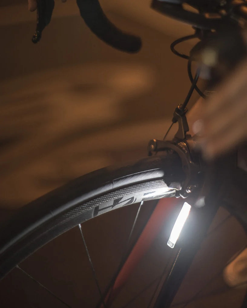 KNOG PLUS TWINPACK 40/20 Lumens etu- ja takavalo musta