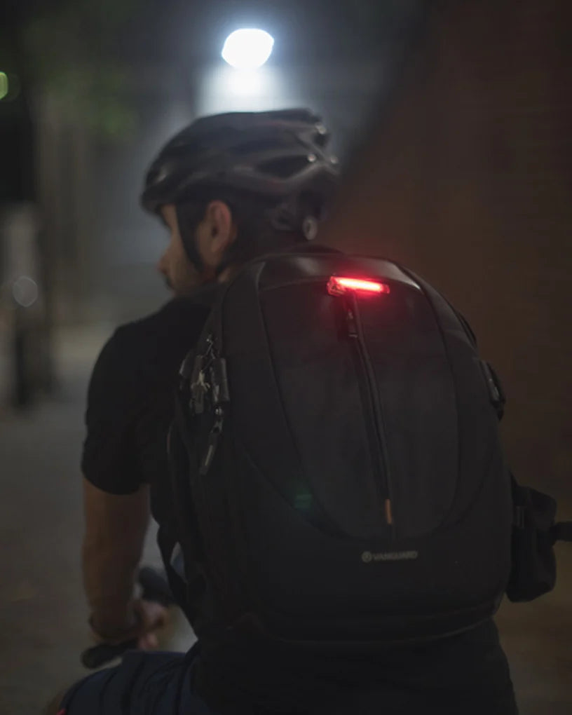 KNOG PLUS REAR 20 Lumen takavalo musta