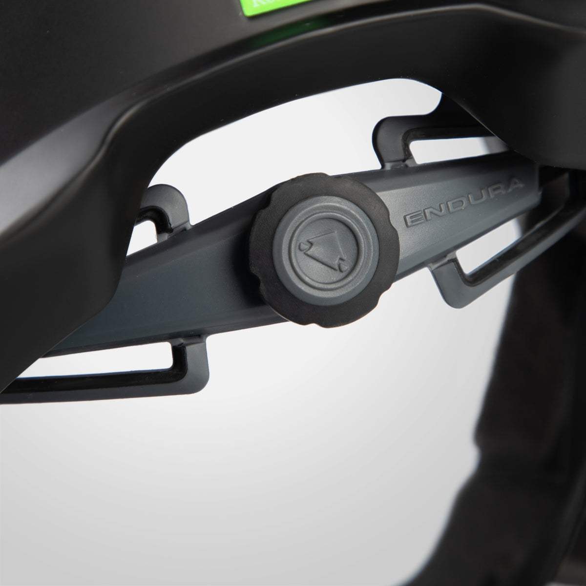 ENDURA MT500 INTEGRAL MIPS Musta maastopyöräkypärä