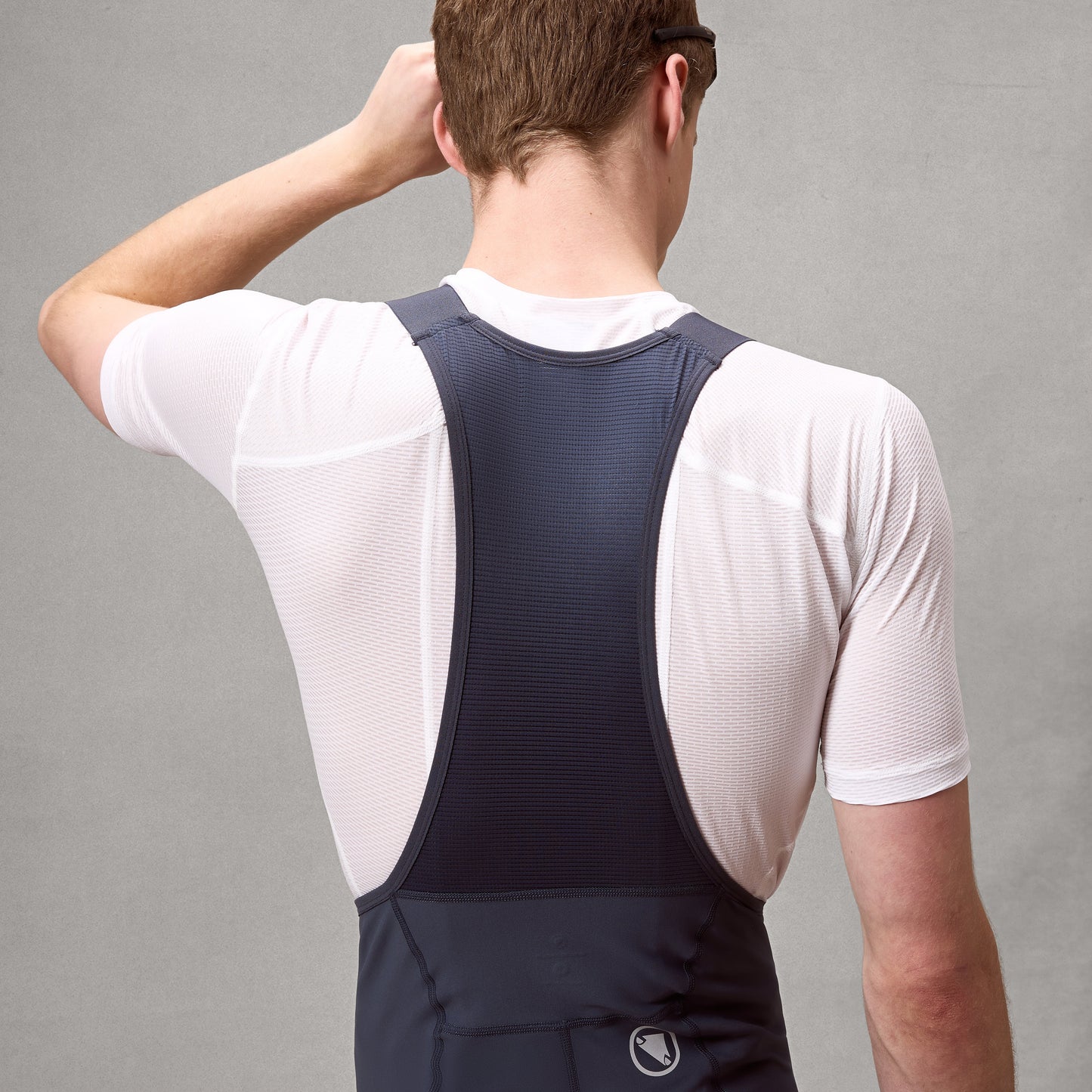 ENDURA LOOP Carbon Bib Short harmaa