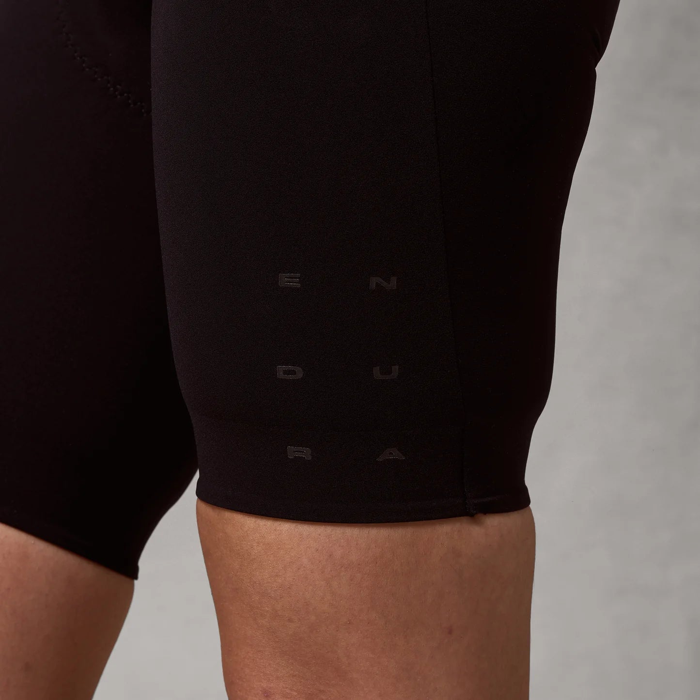 Naisten ENDURA PRO SL POWER Bib Tight Musta
