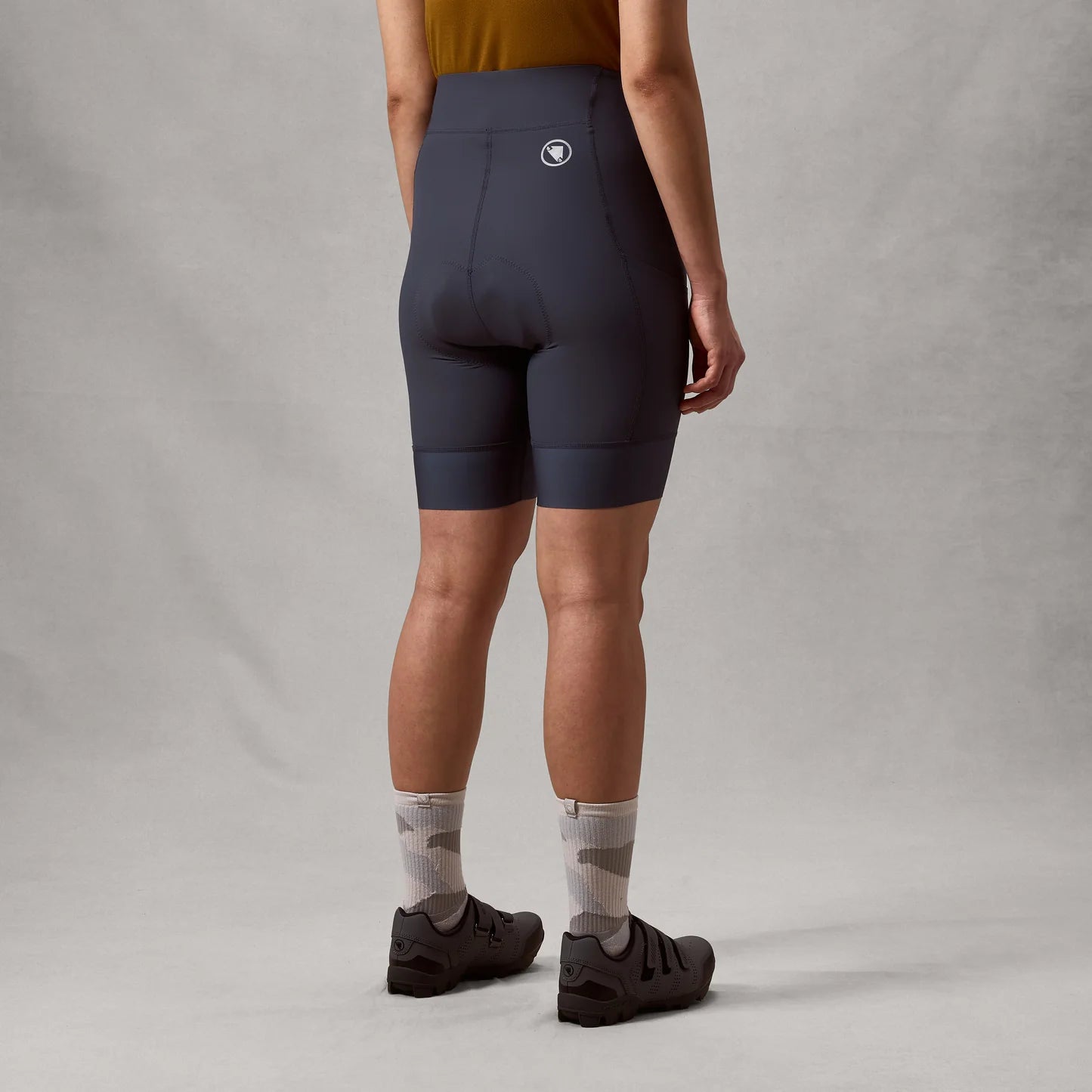 ENDURA LOOP WAIST Naisten Carbon Grs Bibshortit