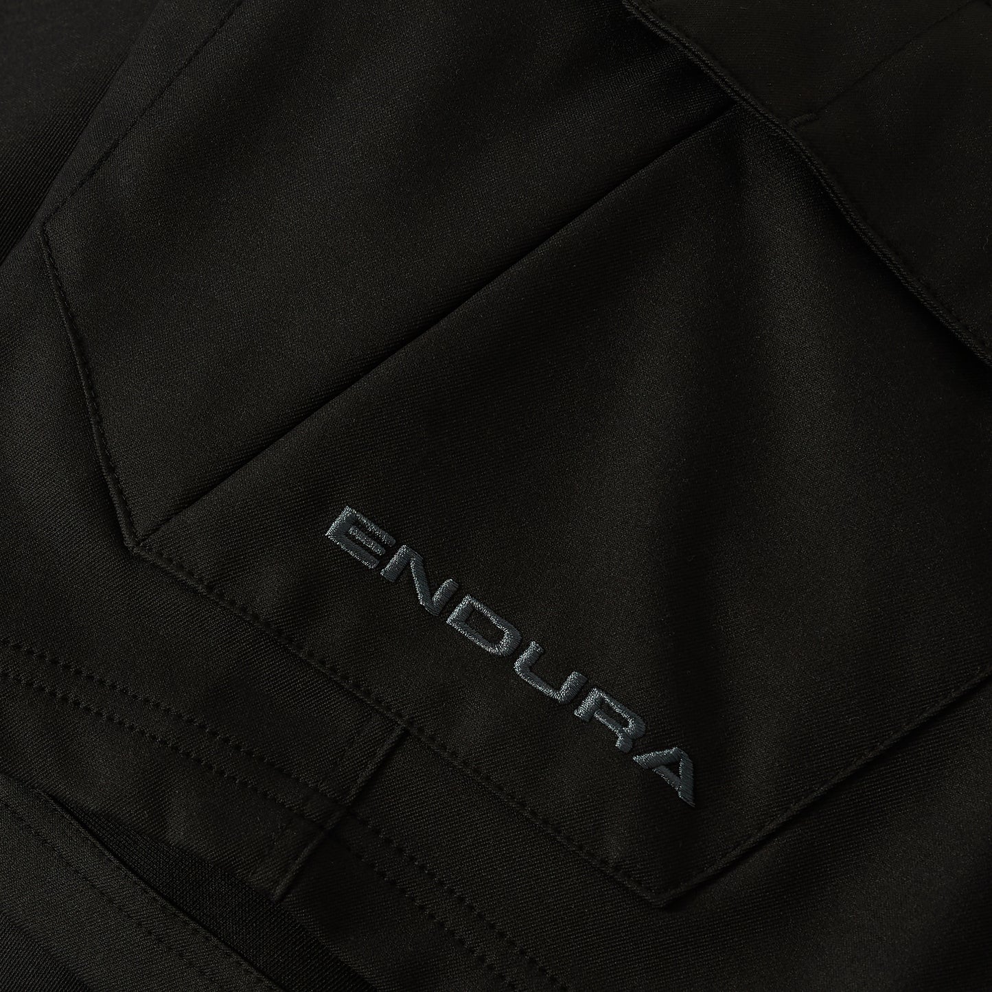 ENDURA LOOP CARGO shortsit musta
