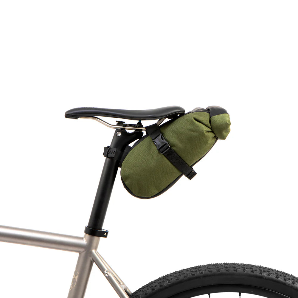 RESTRAP SADDLE PACK 2,5 l -satulalaukku, oliivinvärinen