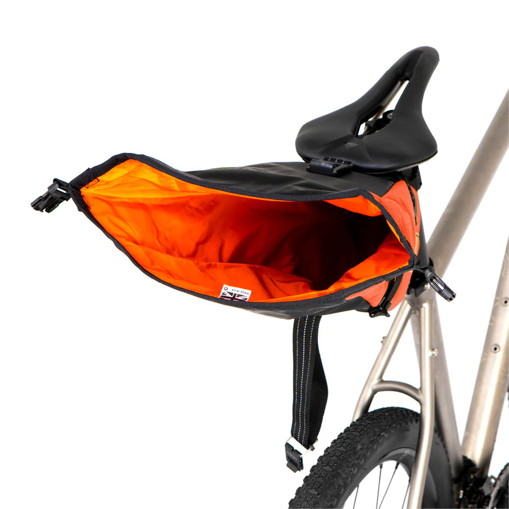 RESTRAP SADDLE PACK 4,5 l -satulalaukku, oranssi
