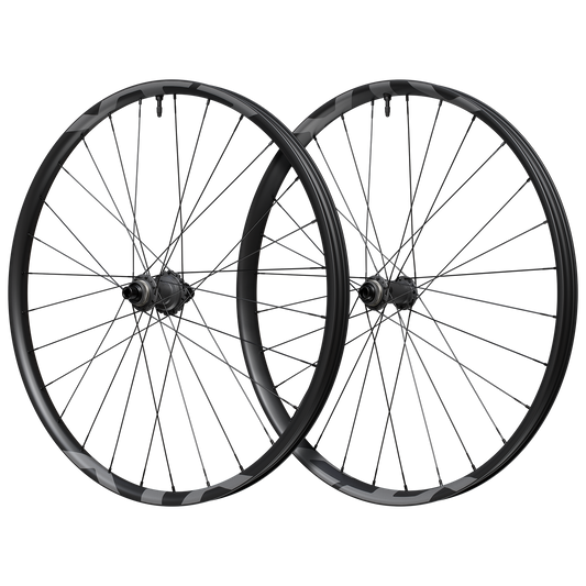 Pari SHIMANO XTR M9220 Enduro 29'' pyörää 15x110mm/12x148mm Boost-pyörää.