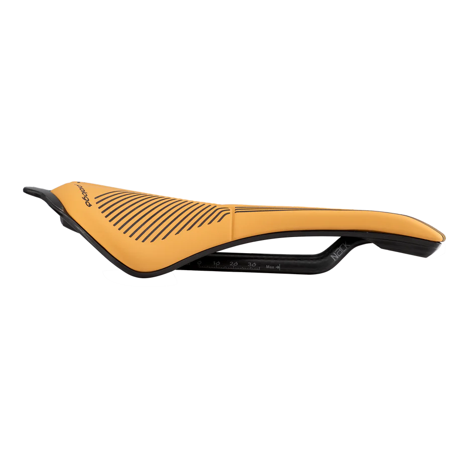 PROLOGO SCRATCH M5 PAS AGX 140mm Satula Nack Rails Ruskea