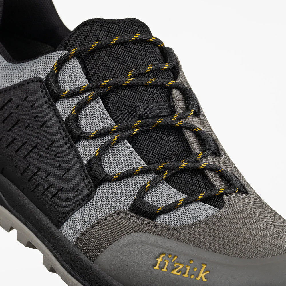FIZIK TERRA ERGOLACE GTX FLAT -maastopyöräilykengät, harmaa/musta
