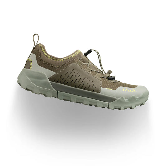 FIZIK TERRA ERGOLACE 2 FLAT -maastopyöräkenkä, ruskea/vihreä