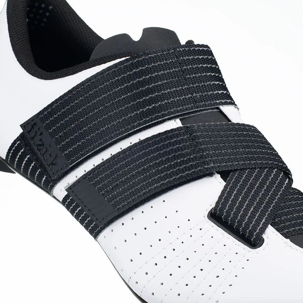 FIZIK R5 TEMPO POWERSTRAP -maantiepyöräilykengät, valkoiset