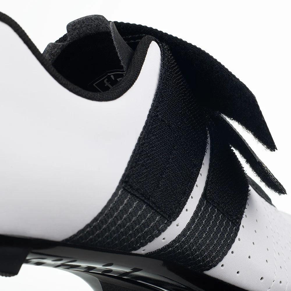 FIZIK R5 TEMPO POWERSTRAP -maantiepyöräilykengät, valkoiset