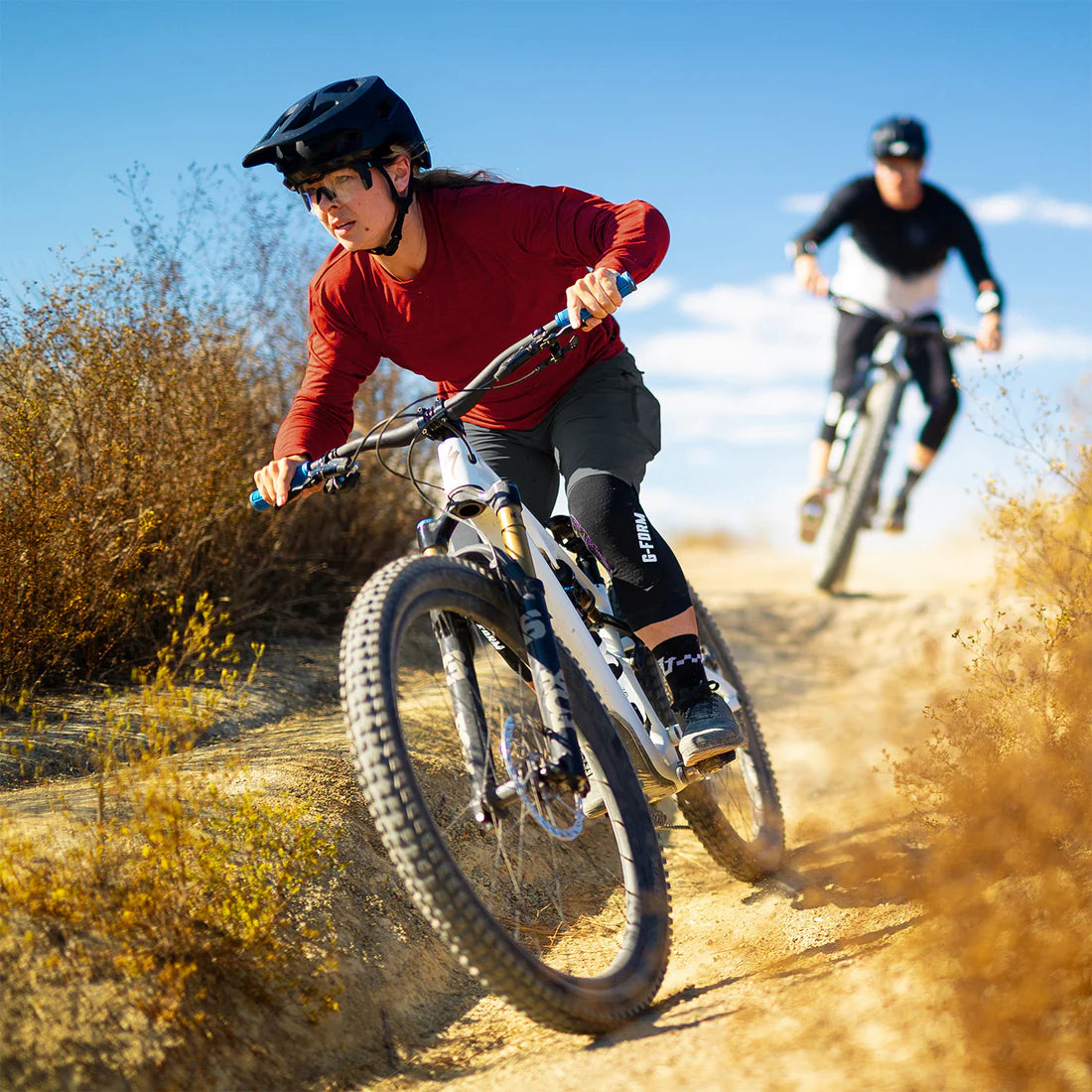 G-FORM TERRA polvisuojat musta