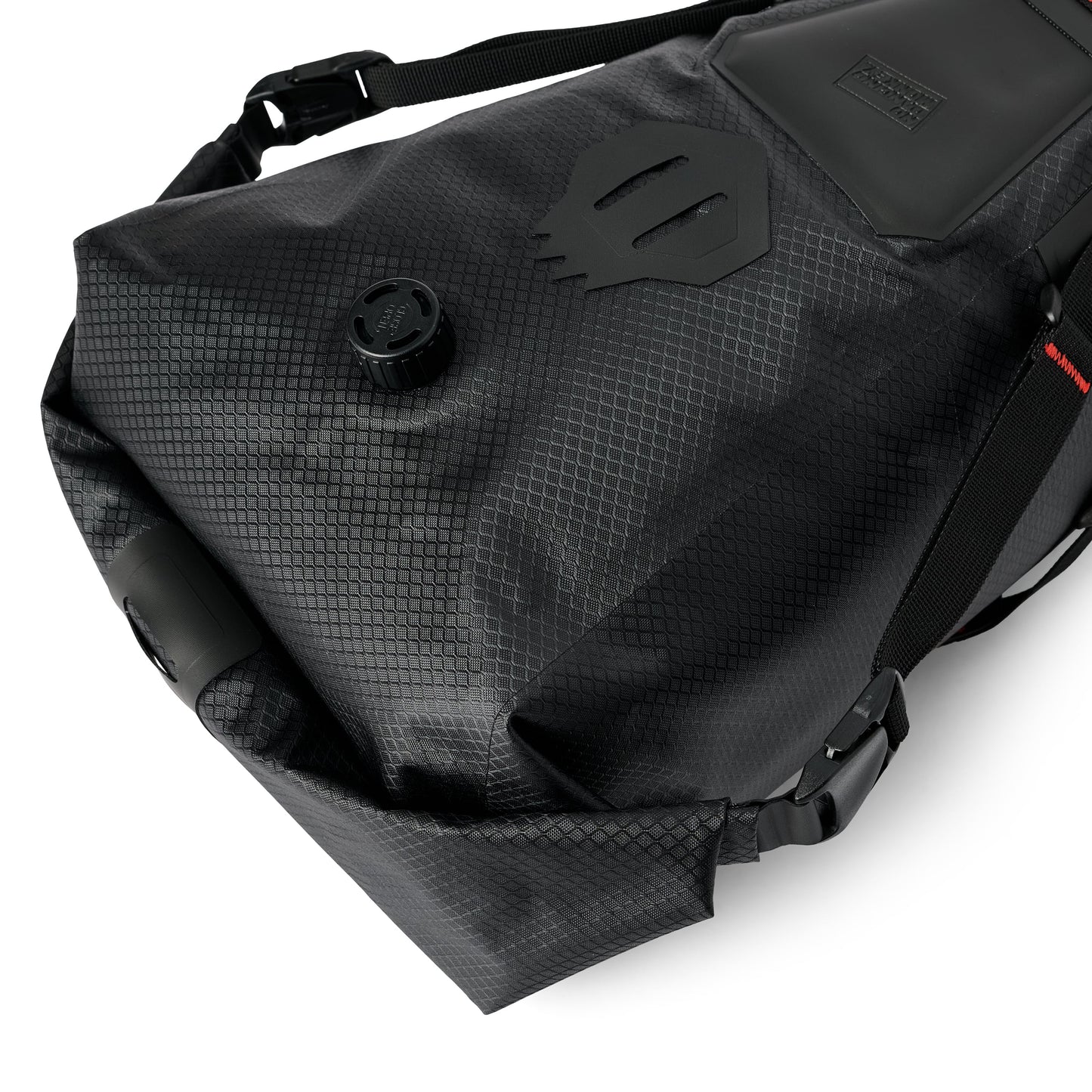 USWE ROLLTOP SADDLE BAG 9 L -satulalaukku, musta