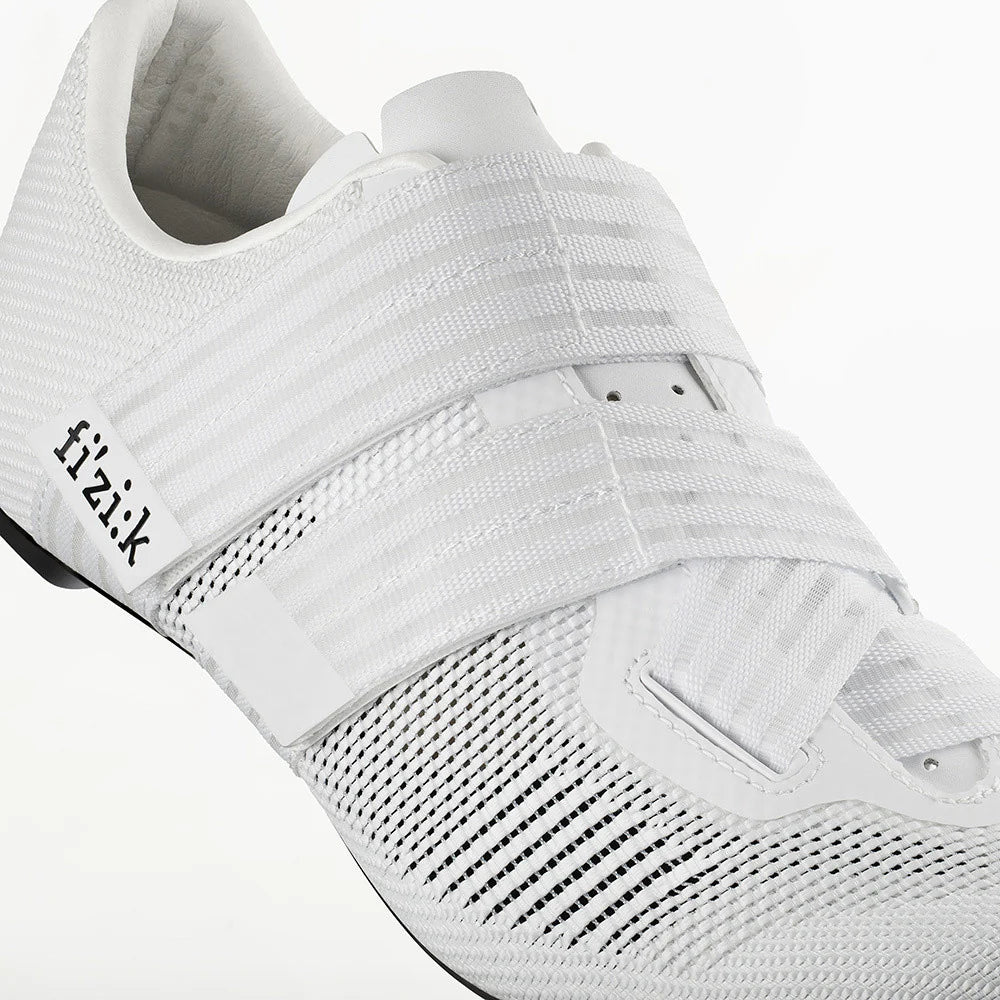 FIZIK VENTO POWERSTRAP AEROWEAVE -maantiepyöräilykengät, valkoiset