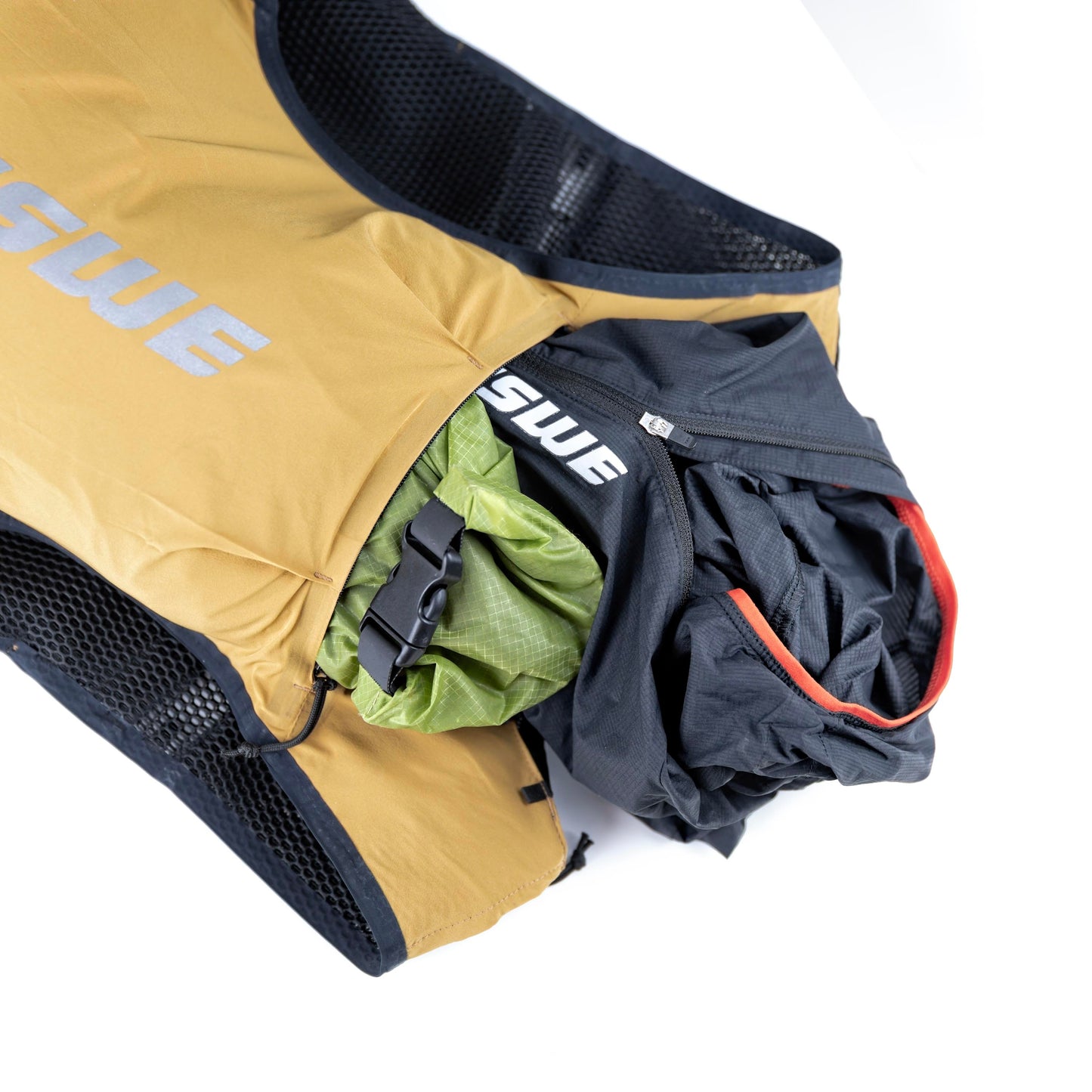 USWE TRAIL RUNNING 8L Pronssi nesteytys takki